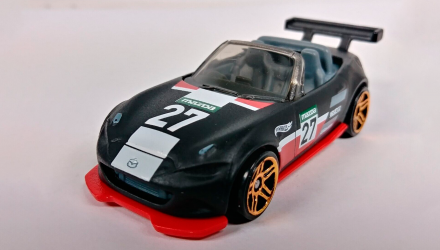 Машинка Базовая Hot Wheels '15 Mazda MX-5 Miata Modified 1:64 HKH87 Black - Retromagaz, image 2