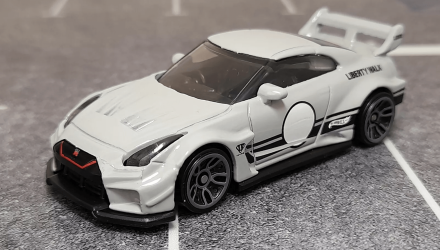 Машинка Базовая Hot Wheels Liberty Walk LB-Silhouette Works GT Nissan 35GT-RR Ver.2 Then and Now 1:64 HTC72 Grey - Retromagaz, image 1