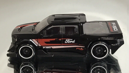 Машинка Базова Hot Wheels Ford F-150 Lightning Custom Green Speed 1:64 HTD01 Black - Retromagaz, image 2