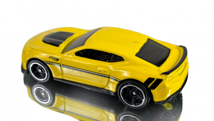 Машинка Базовая Hot Wheels 2017 Camaro ZL1 Muscle Mania 1:64 HKJ52 Yellow - Retromagaz, image 5