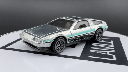 Машинка Базова Hot Wheels DMC Delorean Zamac Treasure Hunts Rolling Metal 1:64 HTF28 Silver - Retromagaz, image 1