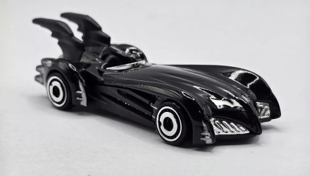 Машинка Базова Hot Wheels Batman & Robin Batmobile Batman 1:64 HTD51 Blue - Retromagaz, image 3