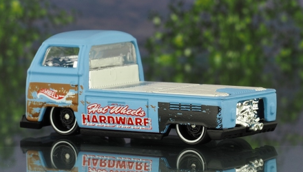 Машинка Базова Hot Wheels Volkswagen T2 Pickup Hot Trucks 1:64 FJW56 Blue - Retromagaz, image 3