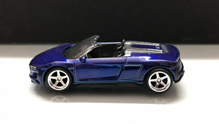 Машинка Базовая Hot Wheels 2019 Audi R8 Spyder Super Treasure Hunt STH Exotics 1:64 GTD01 Blue - Retromagaz, image 4