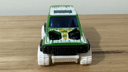 Машинка Базова Hot Wheels Nissan Patrol Custom First Response 1:64 HTC89 Green - Retromagaz, image 3