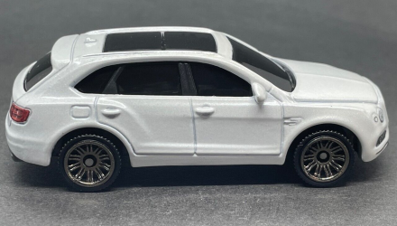 Машинка Большой Город Matchbox '18 Bentley Bentayga Metro 1:64 HLC97 White - Retromagaz, image 4