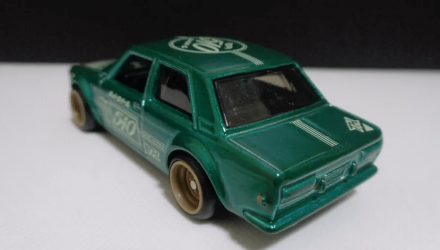 Машинка Базовая Hot Wheels '71 Datsun 510 Super Treasure Hunt STH J-Imports 1:64 GTD04 Green - Retromagaz, image 2