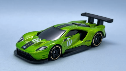 Машинка Базовая Hot Wheels 2016 Ford GT Race Then and Now 1:64 HTC71 Green - Retromagaz, image 1