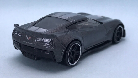 Машинка Базовая Hot Wheels Corvette C7 Z06 Then and Now 1:64 HKJ40 Grey - Retromagaz, image 3