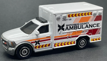 Тематическая Машинка Matchbox 2016 RAM Ambulance Moving Parts 1:64 FWD28/HVN01 White - Retromagaz, image 1