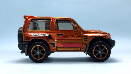 Машинка Базовая Hot Wheels Mitsubishi Pajero Evolution Super Treasure Hunt STH J-Imports 1:64 HTF38 Orange - Retromagaz, image 3