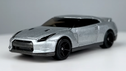 Тематическая Машинка Hot Wheels 2009 Nissan GT-R Fast & Furious 1:64 HNR88/HNT16 Metallic Silver - Retromagaz, image 2