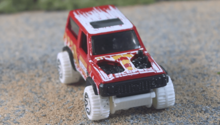 Машинка Базовая Hot Wheels Nissan Patrol Custom First Response 1:64 HTB59 Red - Retromagaz, image 1