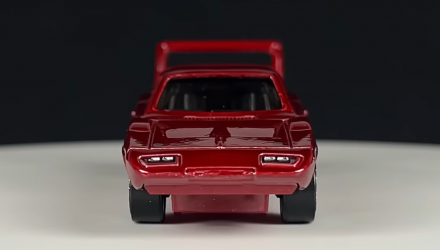 Тематическая Машинка Hot Wheels '69 Dodge Charger Daytona Fast & Furious 1:64 HNR88/HNT06 Dark Red - Retromagaz, image 5