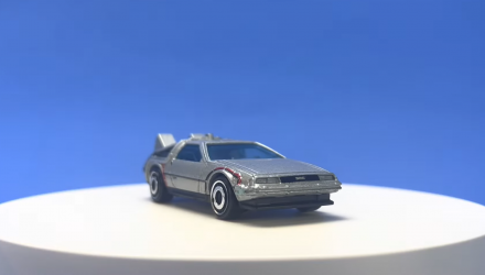 Машинка Базовая Hot Wheels DeLorean DMC-12 Back to the Future Time Machine Screen Time 1:64 HCV54 HHF15 Silver - Retromagaz, image 1