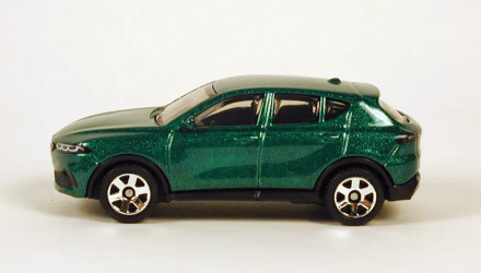 Машинка Большой Город Matchbox 2023 Alfa Romeo Tonale Roadtrip 1:64 HVN47 Green - Retromagaz, image 3