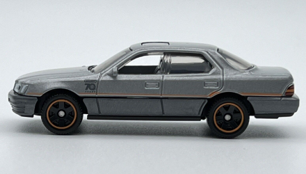 Машинка Велике Місто Matchbox 1994 Lexus LS 400 70 Years Special Edition 1:64 HLC98 Grey - Retromagaz, image 3