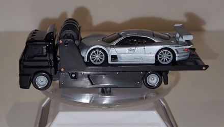 Машинка Premium Hot Wheels 1997 Mercedes-Benz CLK-GTR и Транспортер Fleet Street Team Transport 1:64 FLF56/HKF46 Silver 2шт - Retromagaz, image 3