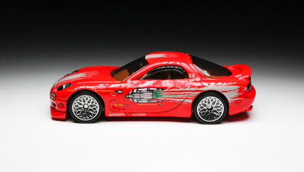 Машинка Premium Hot Wheels `95 Mazda RX-7 Fast & Furious 1:64 GBW82 Red - Retromagaz, image 3