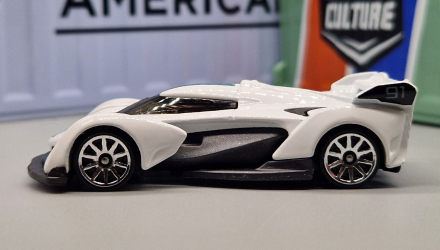 Машинка Базовая Hot Wheels McLaren Solus GT Exotics 1:64 HKG70 White - Retromagaz, image 4