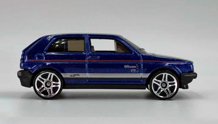 Машинка Базова Hot Wheels Volkswagen Golf MK2 Volkswagen 1:64 FYF76 Dark Blue - Retromagaz, image 5