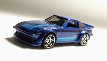 Машинка Базовая Hot Wheels Mazda RX-7 J-Imports 1:64 HCV76 Blue - Retromagaz, image 2