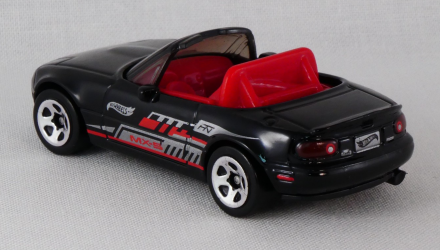 Машинка Базовая Hot Wheels '91 Mazda MX-5 Miata J-Imports 1:64 HTC47 Black - Retromagaz, image 2