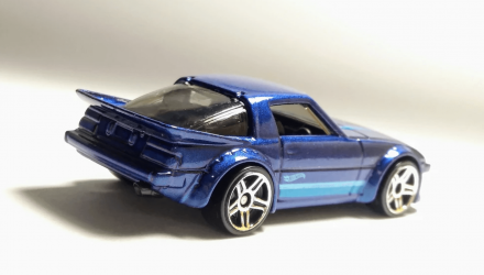 Машинка Базовая Hot Wheels Mazda RX-7 J-Imports 1:64 HCV76 Blue - Retromagaz, image 3