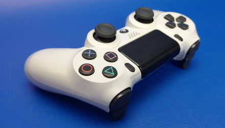 Геймпад Бездротовий Sony PlayStation 4 DualShock 4 Version 2 White Б/У - Retromagaz, image 1