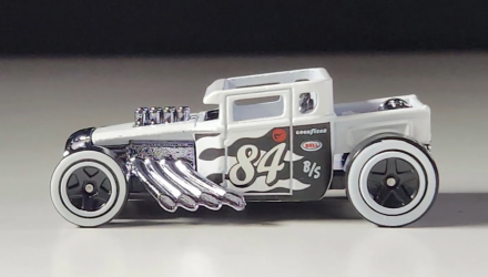 Машинка Базовая Hot Wheels Bone Shaker Treasure Hunts Track Champs 1:64 HTF24 White - Retromagaz, image 4