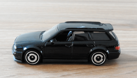 Машинка Базова Hot Wheels '94 Audi Avant RS2 Wagons 1:64 HCT69 Black - Retromagaz, image 4