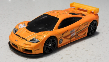 Тематична Машинка Hot Wheels McLaren F1 GTR Gran Turismo 1:64 FKF34 Orange - Retromagaz, image 2