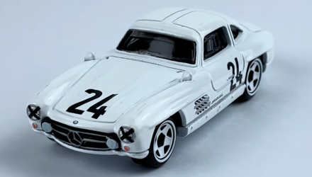 Тематическая Машинка Hot Wheels 1954 Mercedes-Benz 300 SL Vintage Racing Club 1:64 HRT81/HRV00 White - Retromagaz, image 2