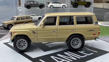 Машинка Premium Hot Wheels Toyota Land Cruiser FJ60 Fast & Furious 1:64 HNW46/HNW53 Tan - Retromagaz, image 4