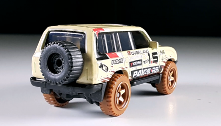 Машинка Базовая Hot Wheels Toyota Land Cruiser 80 Mud Studs 1:64 HCT64 Tan - Retromagaz, image 3