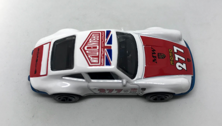 Машинка Базовая Hot Wheels '71 Porsche 911 Magnus Walker Nightburnerz 1:64 FJV41 White - Retromagaz, image 5