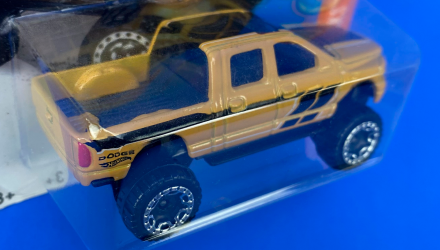 Машинка Базовая Hot Wheels Dodge Ram 1500 Hot Trucks 1:64 DHR50 Yellow - Retromagaz, image 5