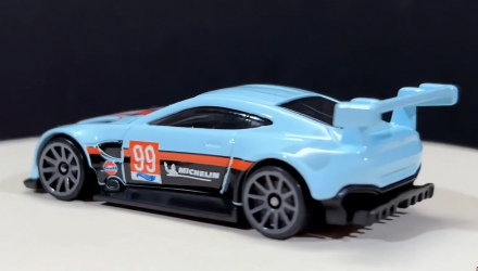 Машинка Базова Hot Wheels Aston Martin Vantage GTE Gulf Turbo 1:64 HKJ37 Light Blue - Retromagaz, image 3