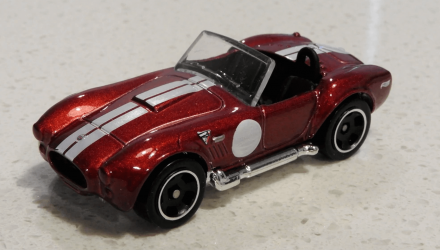 Машинка Базовая Hot Wheels Shelby Cobra 427 S/C Muscle Mania 1:64 GTB48 Red - Retromagaz, image 2