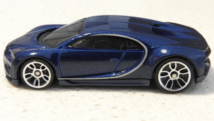 Машинка Базова Hot Wheels '16 Bugatti Chiron Exotics 1:64 FYB49 Metallic Blue - Retromagaz, image 4