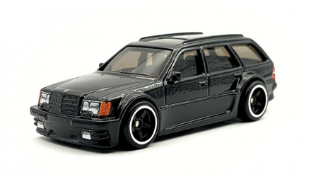 Машинка Premium Hot Wheels Mercedes-Benz AMG E 36 Estate Special Edition Boulevard 1:64 HCR05 Black - Retromagaz, image 2