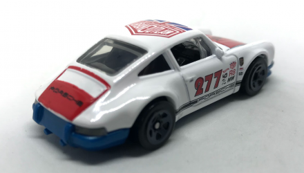 Машинка Базова Hot Wheels '71 Porsche 911 Magnus Walker Nightburnerz 1:64 FJV41 White - Retromagaz, image 3