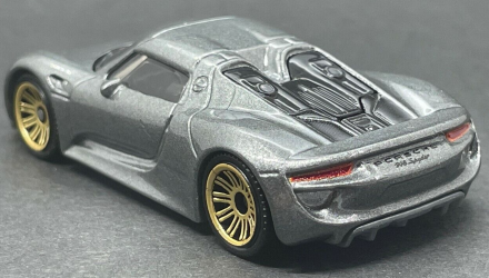 Машинка Велике Місто Matchbox Porsche 918 Spyder Showroom 1:64 HFR44 Grey - Retromagaz, image 3