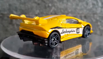 Машинка Базовая Hot Wheels Lamborghini Huracan LP 620-2 Super Trofeo Speed Graphics 1:64 DTX66 Yellow - Retromagaz, image 3