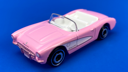 Машинка Базовая Hot Wheels Barbie The Movie 1956 Corvette Screen Time 1:64 HKG52 Pink - Retromagaz, image 2