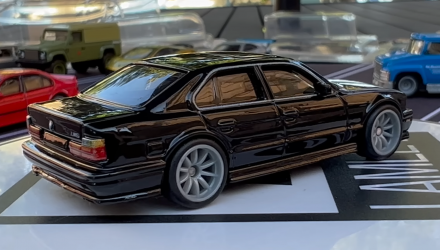 Машинка Premium Hot Wheels 1991 BMW M5 Fast & Furious 1:64 HNW46/HKD28 Black - Retromagaz, image 3