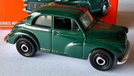 Машинка Велике Місто Matchbox Morris Minor Saloon Showroom 1:64 HVN56 Green - Retromagaz, image 2