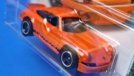 Машинка Базовая Hot Wheels '75 Porsche 911 Carrera RS 2.7 Retro Racers 1:64 HKJ82 Orange - Retromagaz, image 3