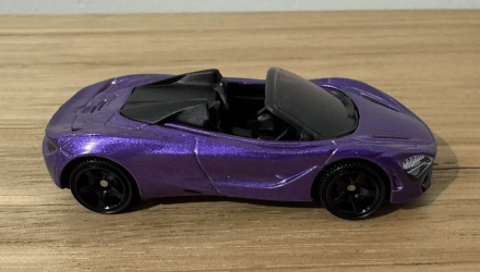 Машинка Большой Город Matchbox 2019 McLaren 720S Spider Showroom 1:64 HVP15 Purple - Retromagaz, image 3