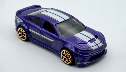 Машинка Базовая Hot Wheels '20 Dodge Charger Hellcat Then and Now 1:64 HKJ45 Purple - Retromagaz, image 5